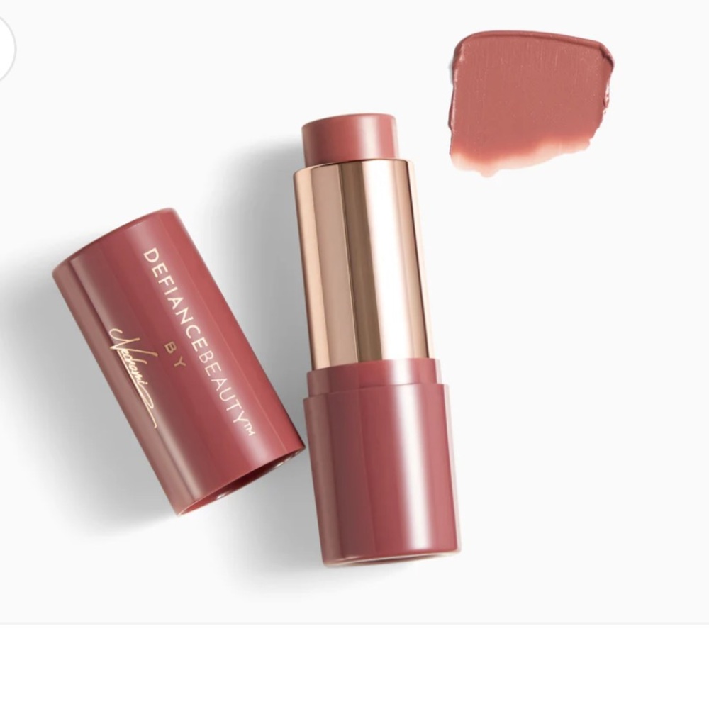 Defiance Beauty Silk Peptide Blush